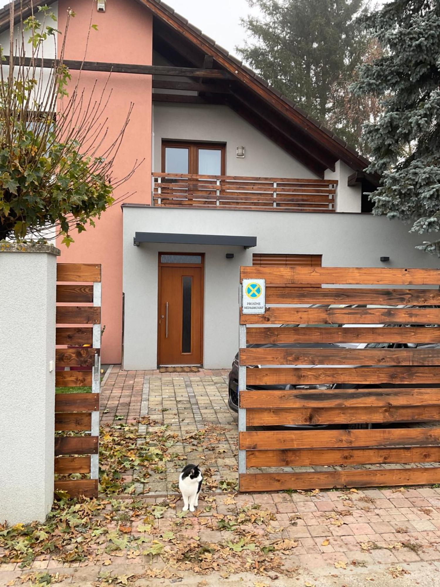 Apartman U Lesa Nove Jirny Luaran gambar
