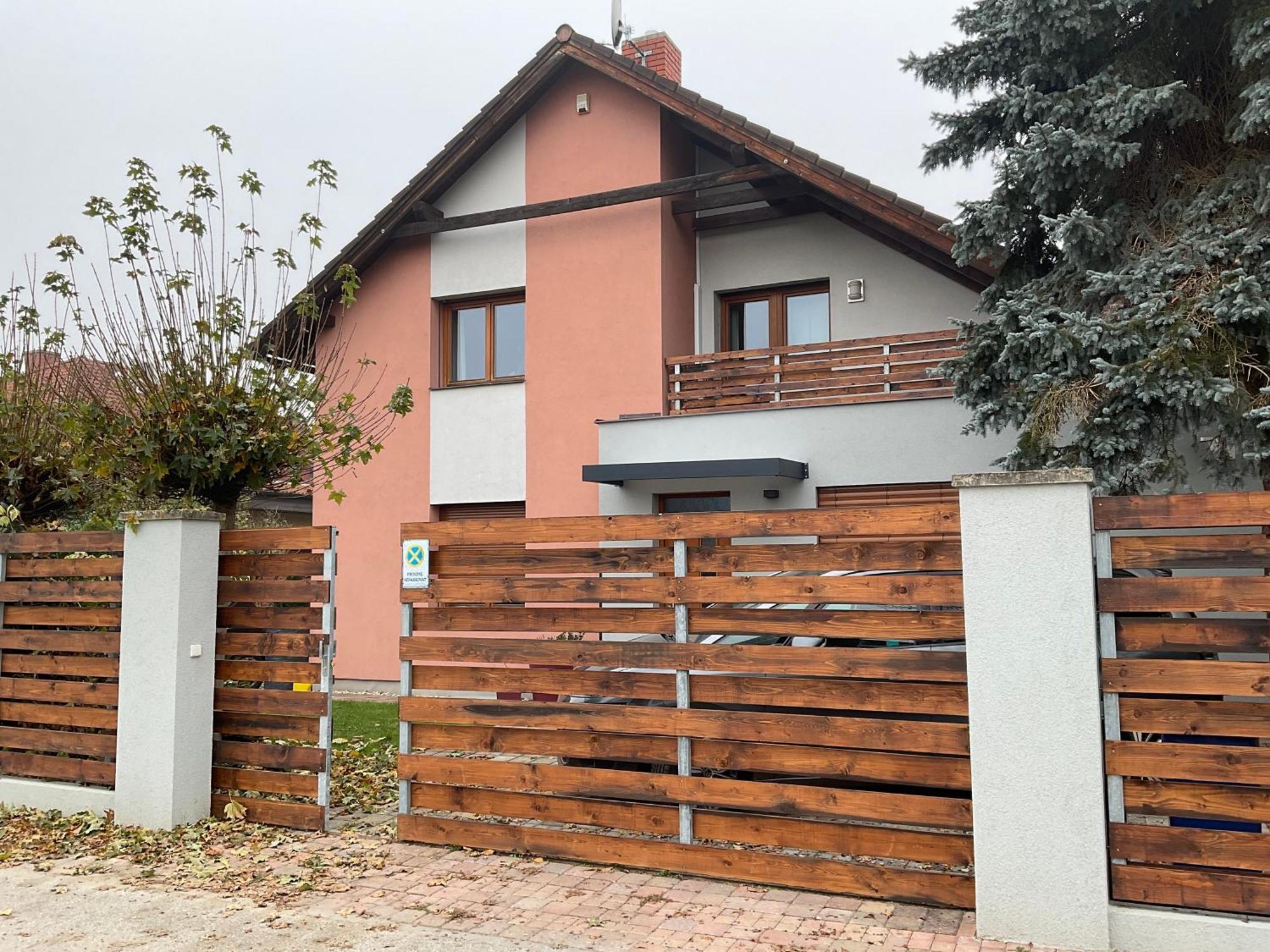 Apartman U Lesa Nove Jirny Luaran gambar